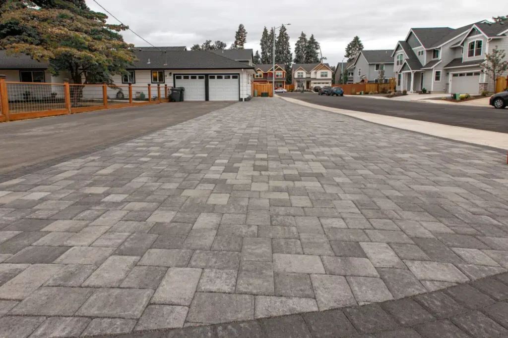 Interlocking pavers driveway San Diego custom pattern