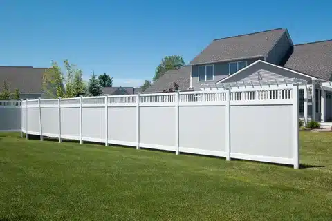Professional Fencing Contractor in San Diego CA - Privacy Wood Fence Installation